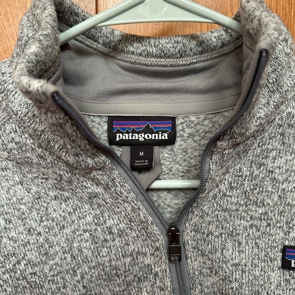 Patagonia Women's Better Sweater® 1/4-Zip Fleece - like new. Worn 1-2 times - Picture 2 of 5
